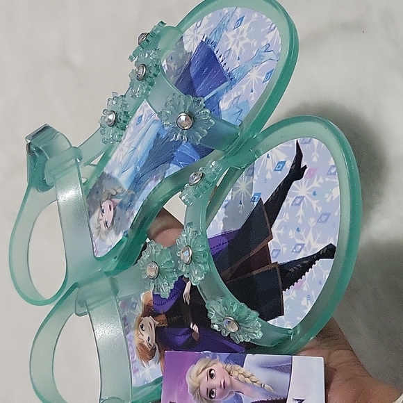 NWT Frozen jelly sandles - Picture 5 of 8